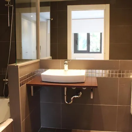 Boutique Apartment *